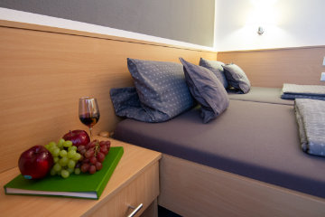 Zimmer: Zweibettzimmer Schlafbereich