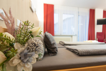 Zimmer: Zweibettzimmer Schlafbereich